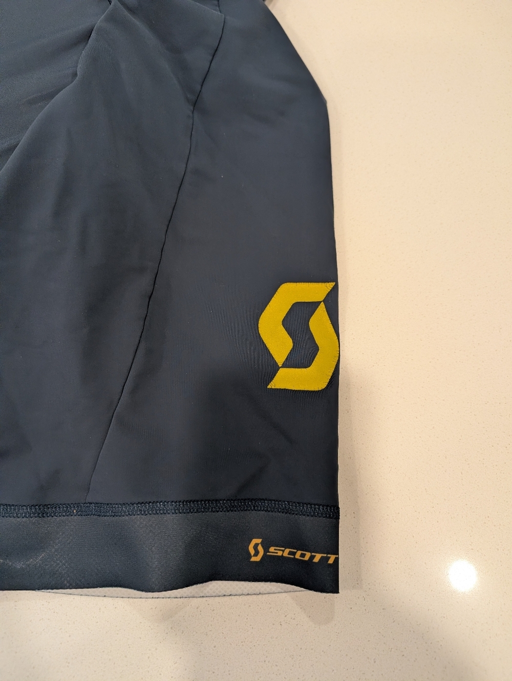 Scott Gray Cycling Jersey with Yellow Logo Accent